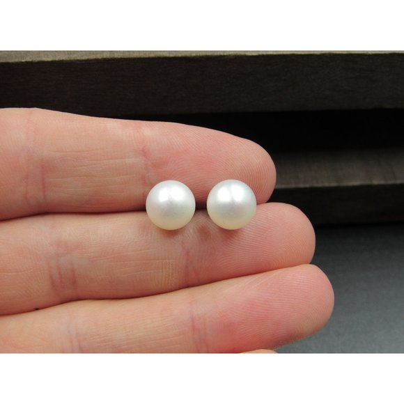 Jewelry - Sterling Silver White Pearl Simple Stud Earrings Vintage Wedding Engagement